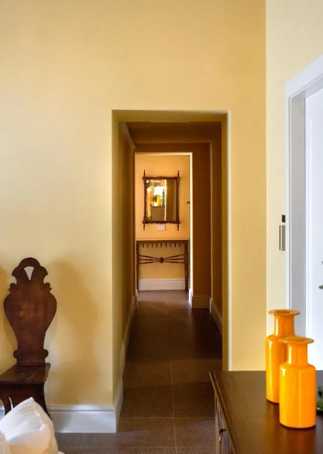 Bed and Breakfast Monart Hospitality Capodimonte Napoli Bed & Breakfast