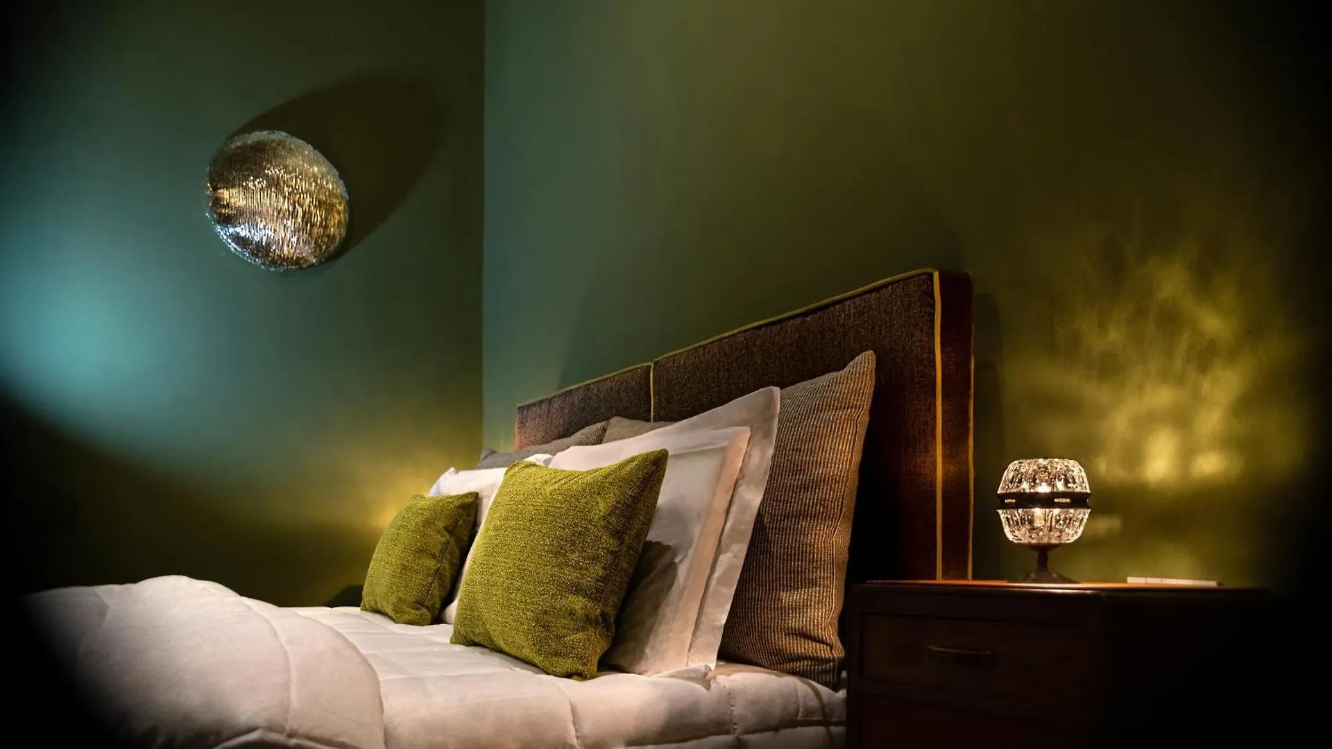 Bed & Breakfast Bed and Breakfast Monart Hospitality Capodimonte Napoli Italia