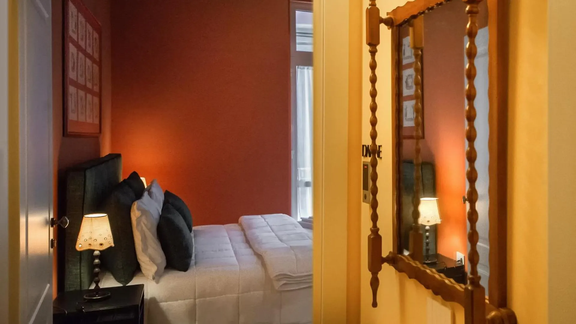 Bed and Breakfast Monart Hospitality Capodimonte Napoli Bed & Breakfast
