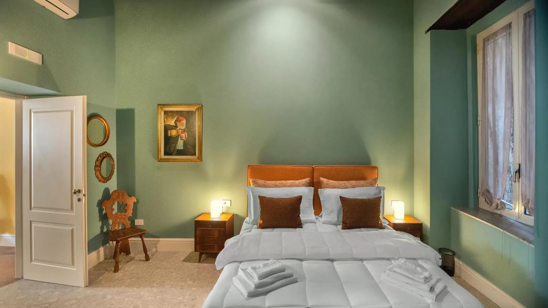 Bed & Breakfast Bed and Breakfast Monart Hospitality Capodimonte Napoli Italia